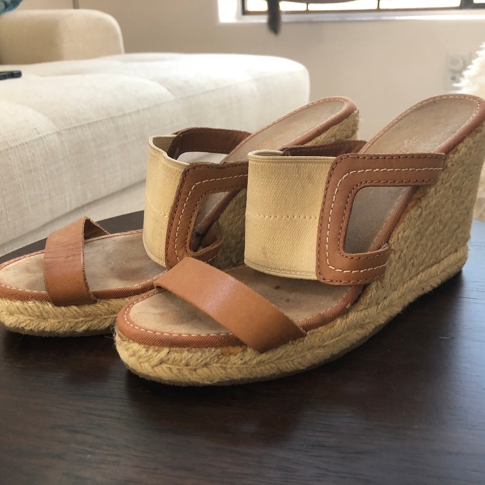 Tommy Bahama Rivulet Wedge Sandals
